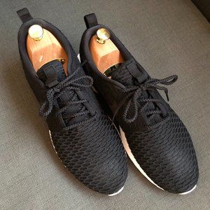 Nike Men's Roshe NM Flyknit 677243-011
